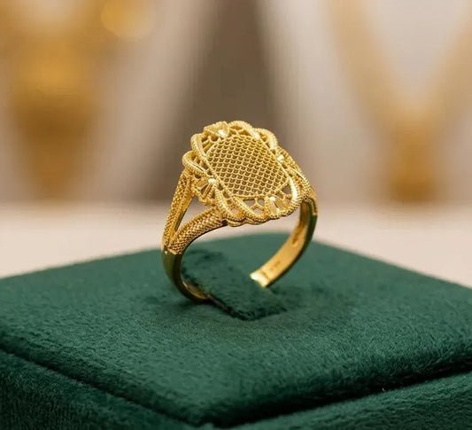Golden Vintage Wedding Ring for Women
