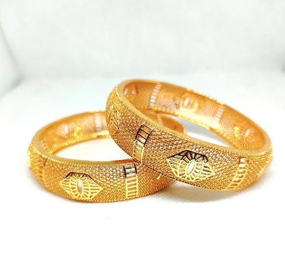 Golden Kara Bangle Set for Brides & Fashion Women